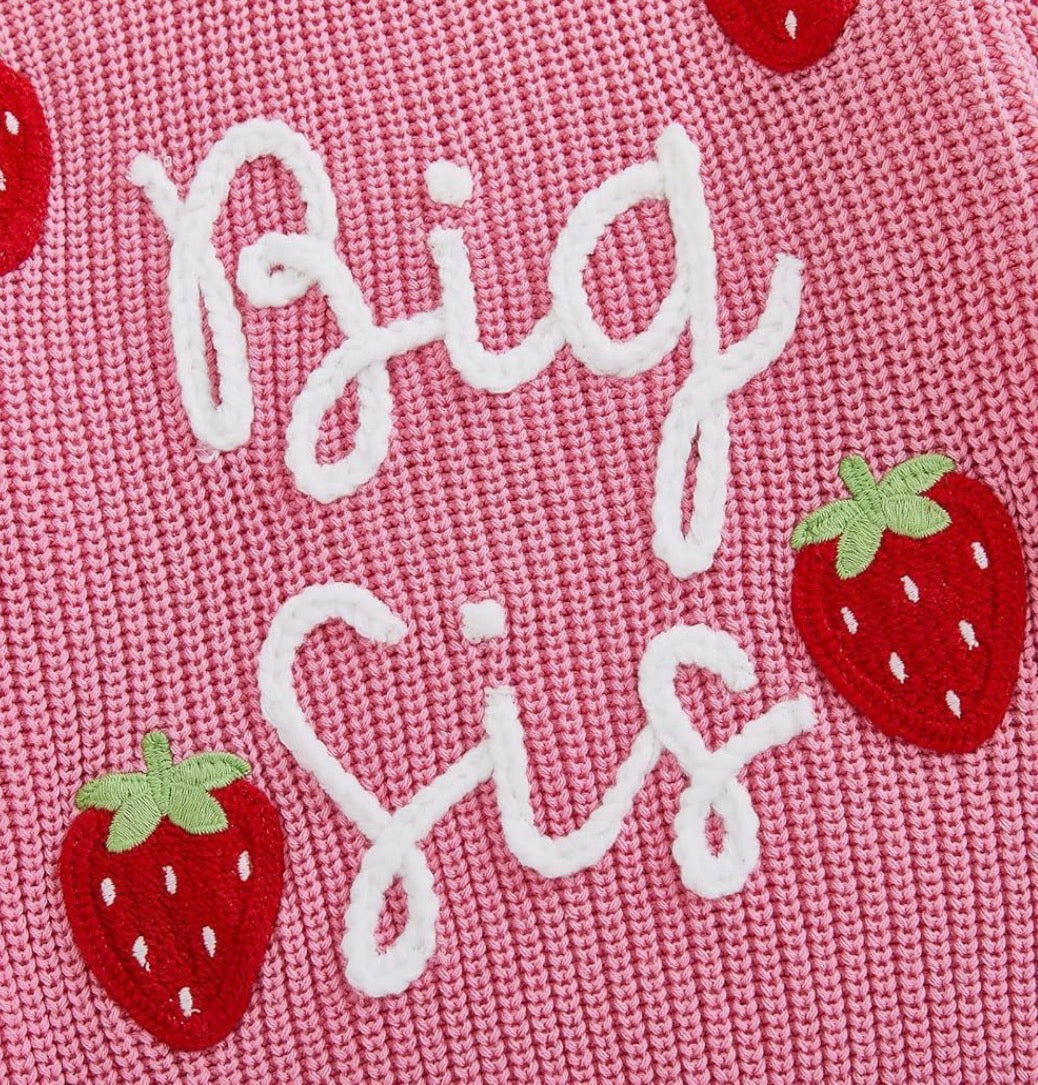 Big sis strawberry 🍓